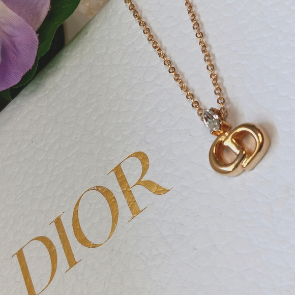 Christian Dior ✨️Cat Eye Gemstone Pendant 1990s Vintage Gold Plated Necklace - Picture 11 of 13